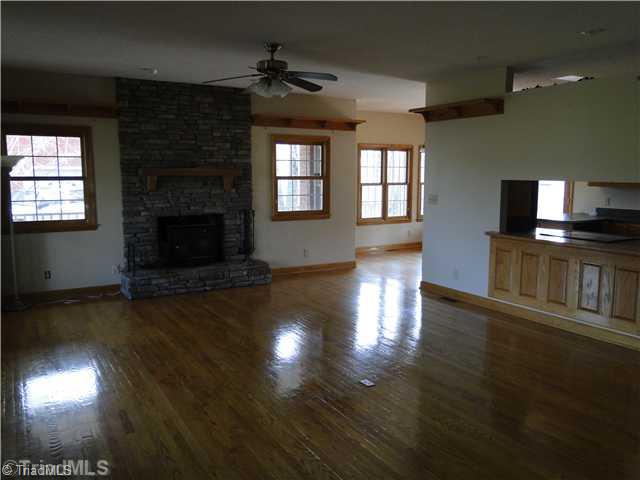1358 Dunlap Road Madison, NC 27025 - Photo 6 of 12 Living Room.
