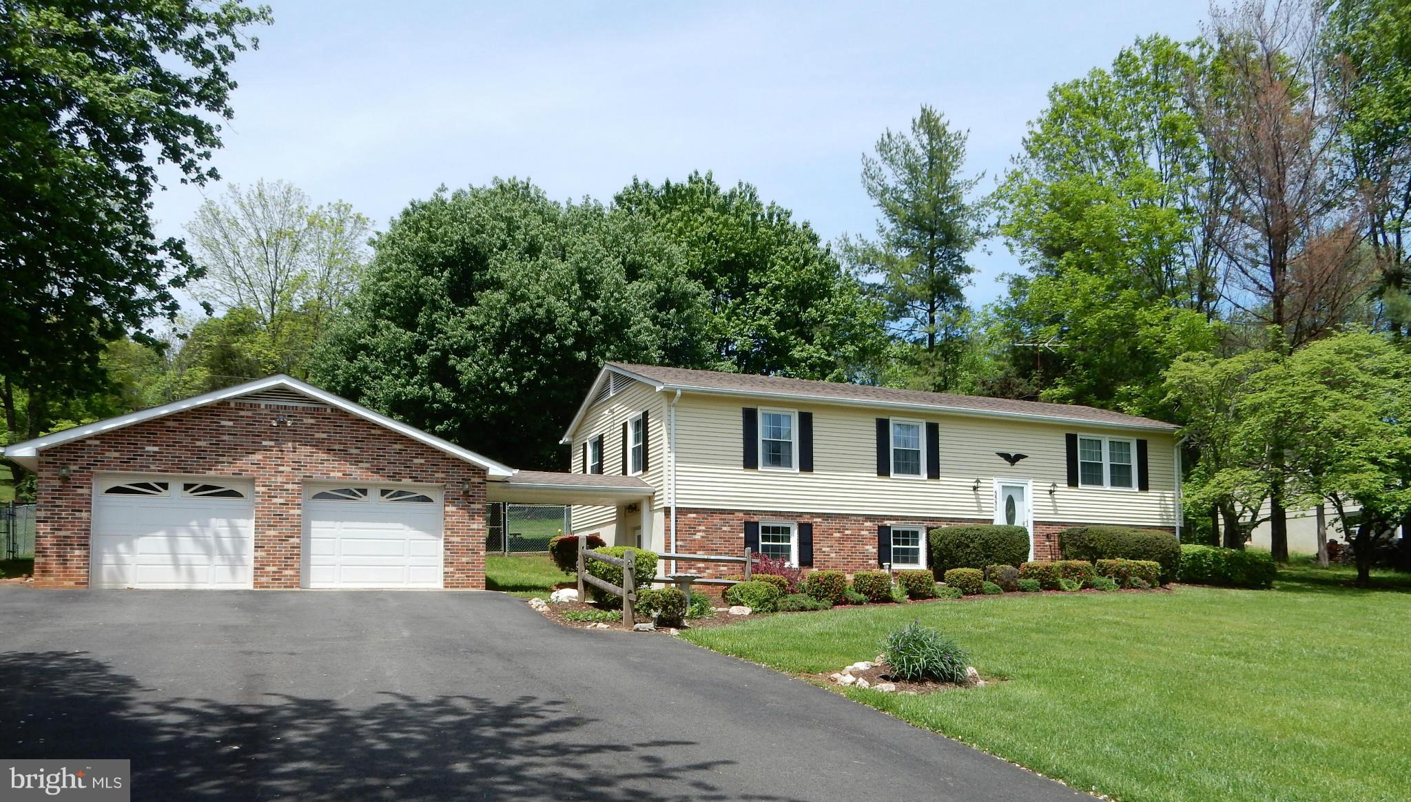 5550 Old Bust Head Road Broad Run, VA 20137 - Photo 1 of 27 Exterior (Front)
