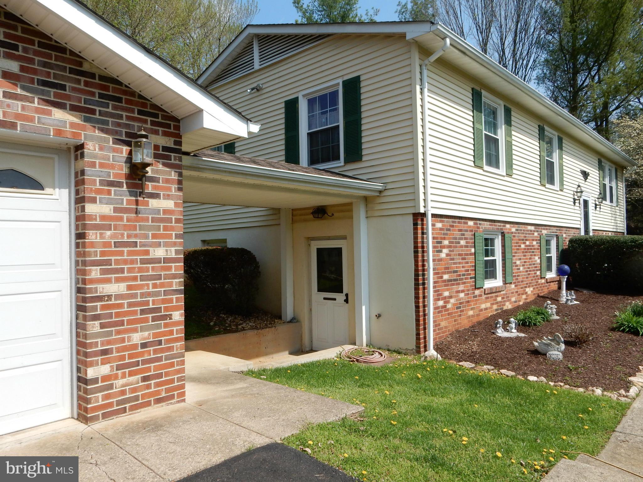 5550 Old Bust Head Road Broad Run, VA 20137 - Photo 15 of 27 Exterior (General)