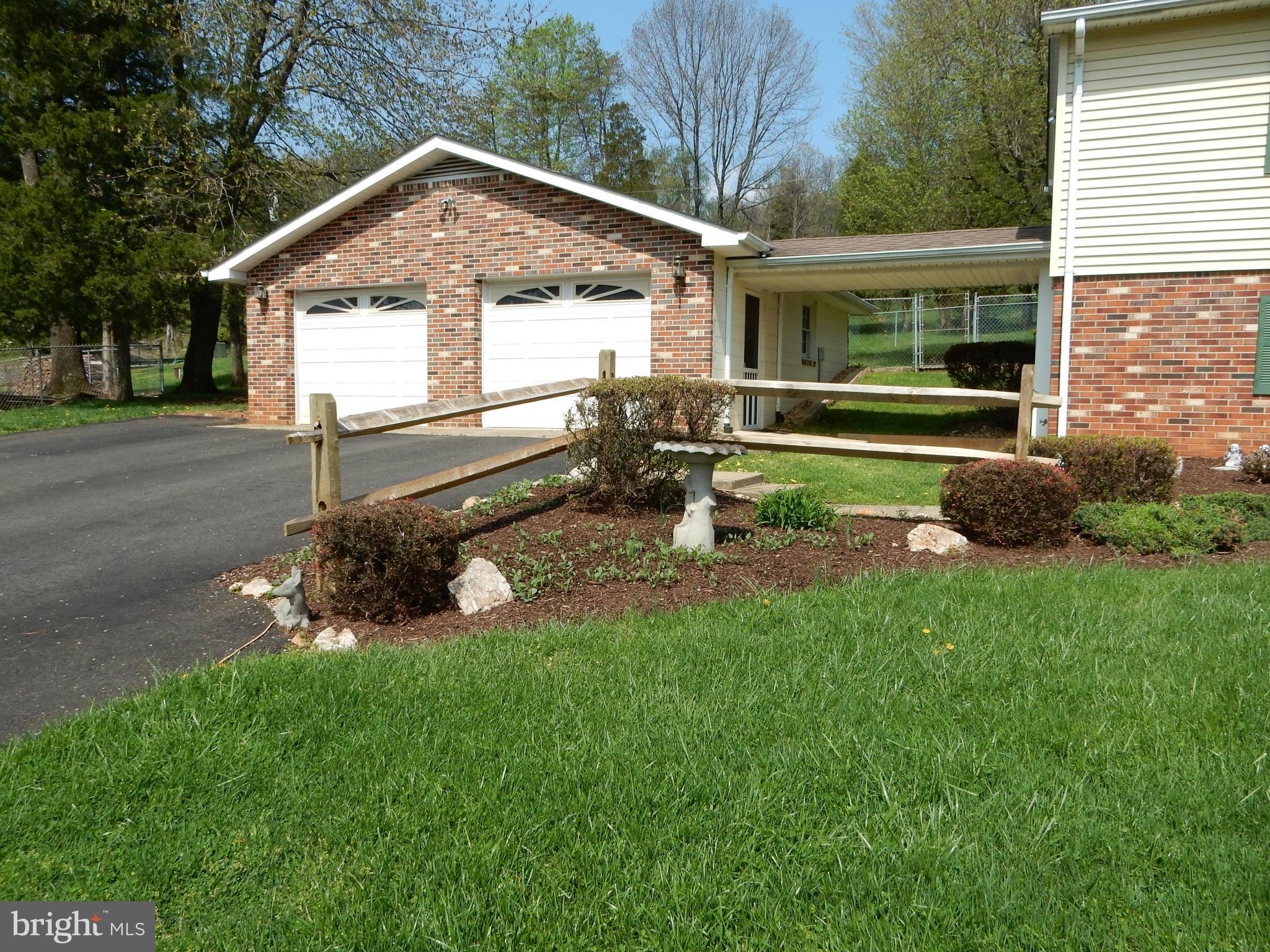5550 Old Bust Head Road Broad Run, VA 20137 - Photo 16 of 27 Exterior (General)