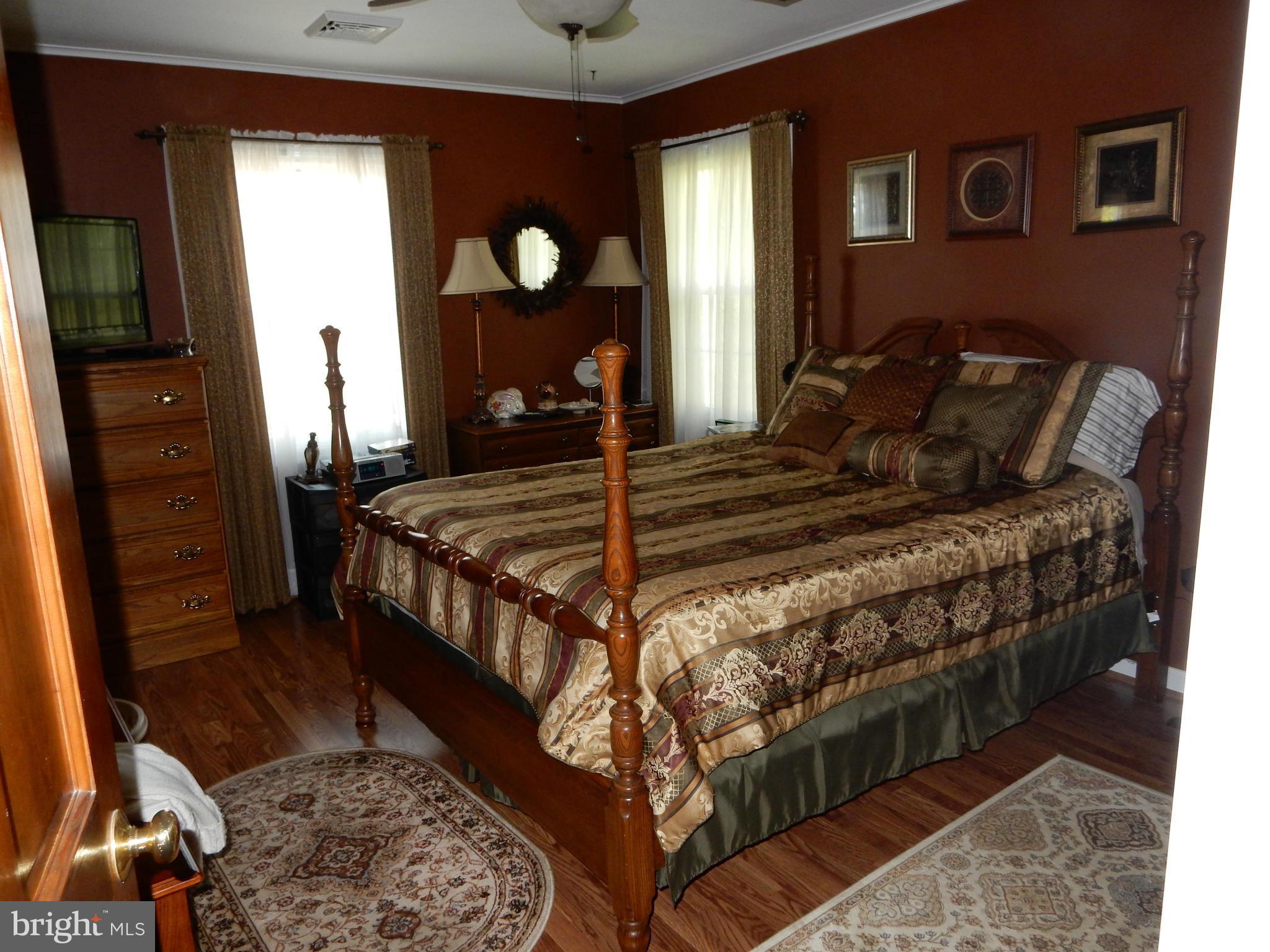 5550 Old Bust Head Road Broad Run, VA 20137 - Photo 20 of 27 Bedroom (Master)