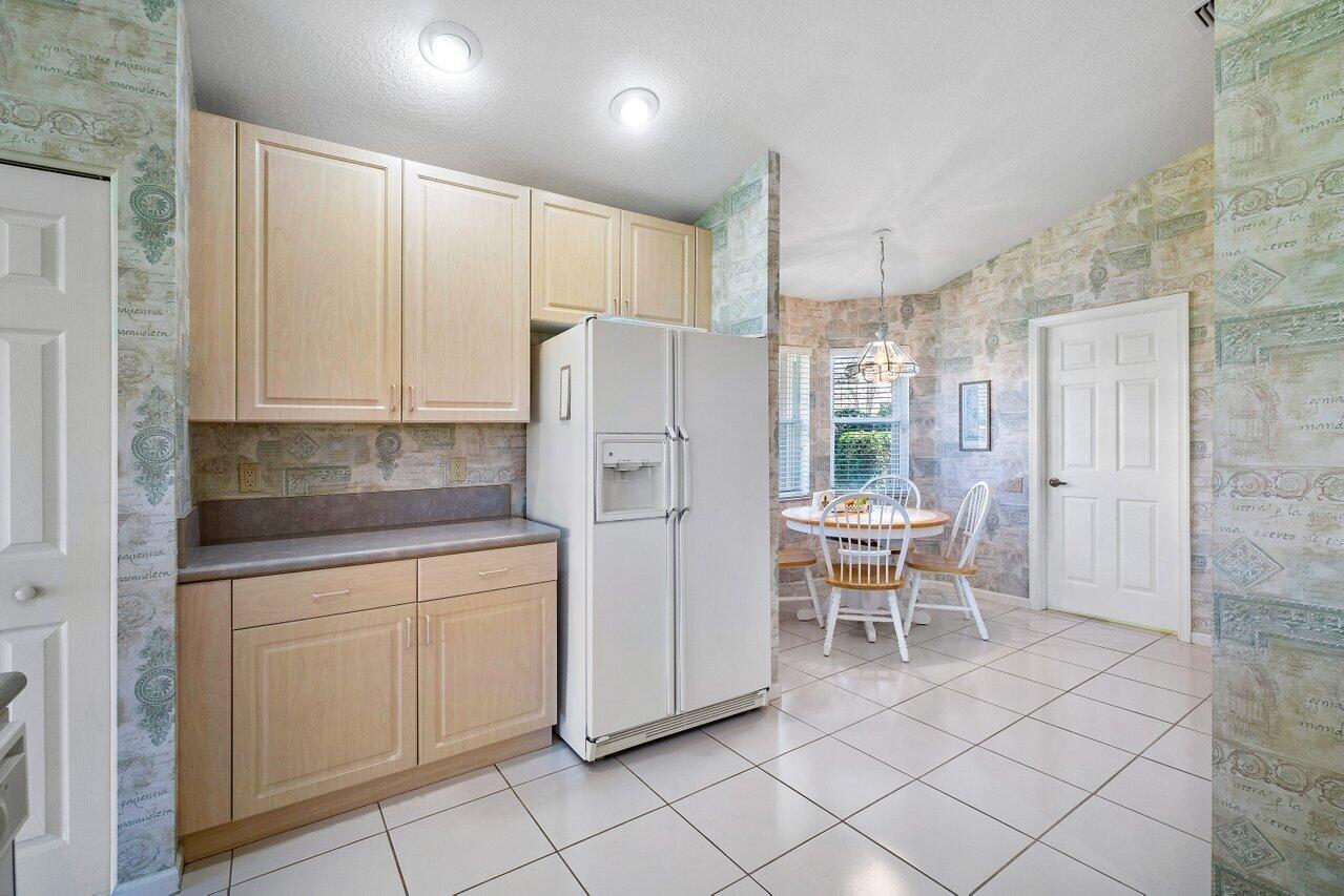 7285 Falls Road East Boynton Beach, FL 33437 - Photo 15 of 51 015-7285FallsRoadEast-BoyntonBeach-FL-33