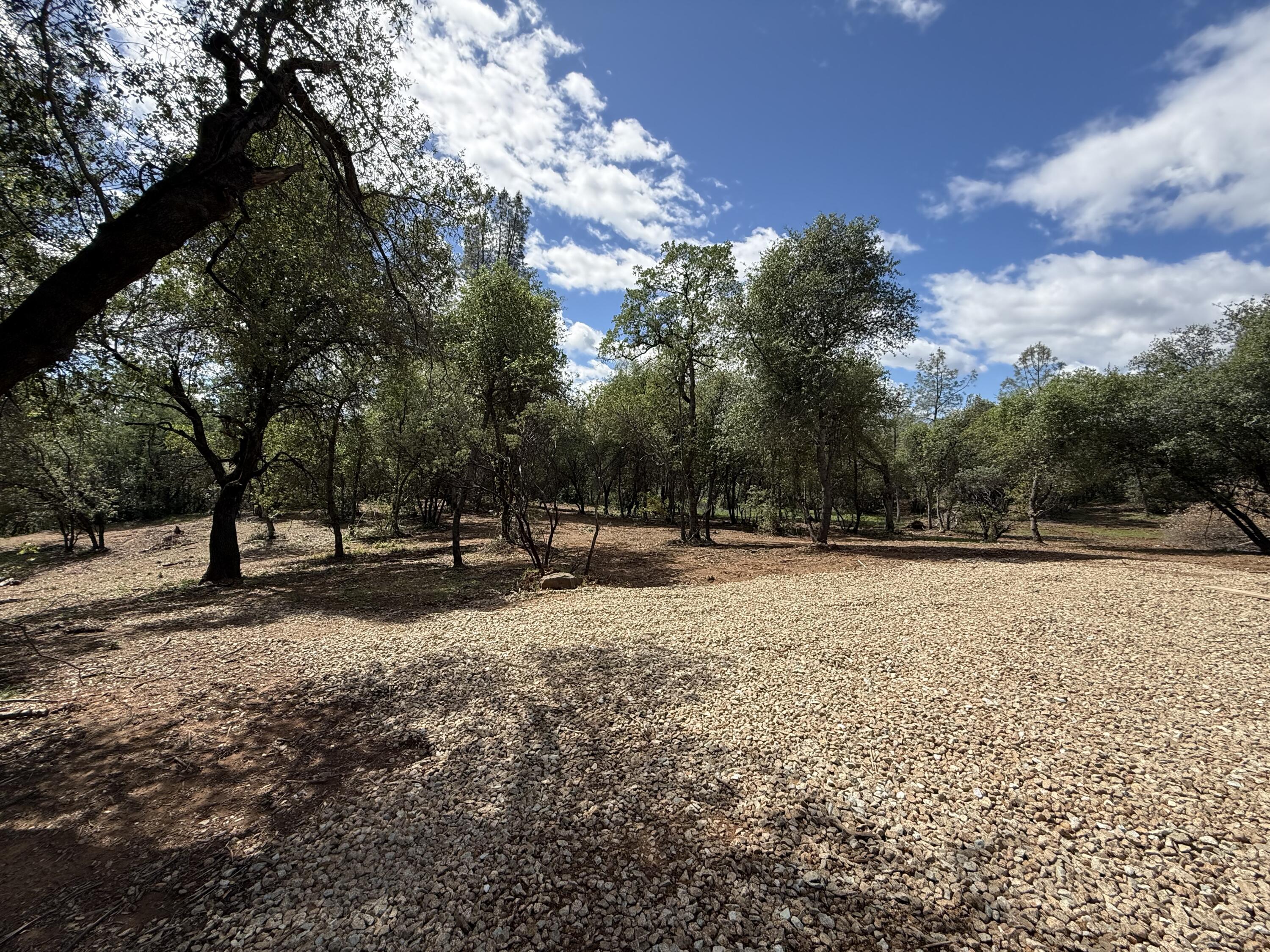 12333 Quartz Hill Road Redding, CA 96003 - Photo 13 of 25 Photo Apr 02 2026, 1 28 05 PM