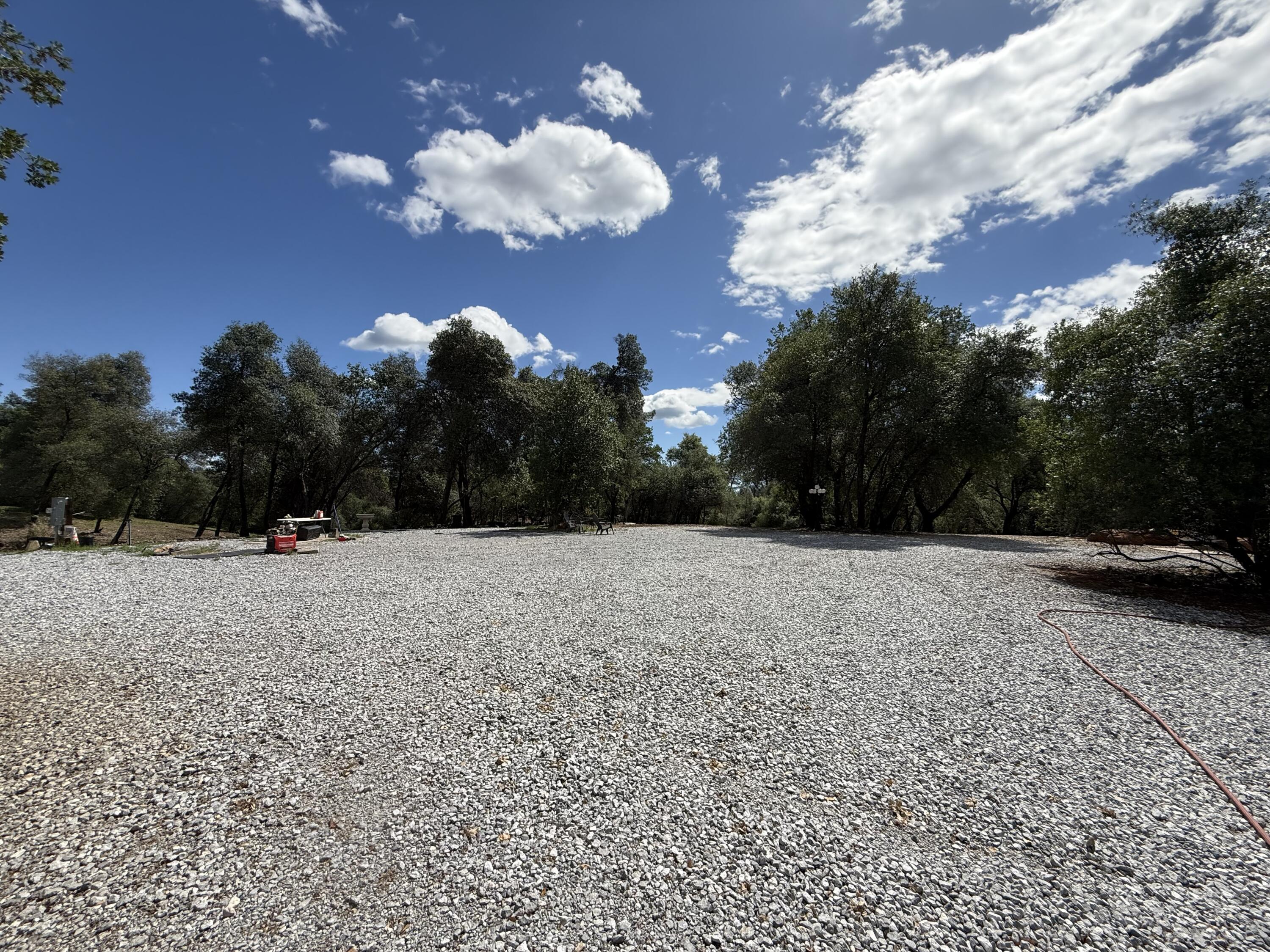 12333 Quartz Hill Road Redding, CA 96003 - Photo 8 of 25 Photo Apr 02 2026, 1 23 55 PM