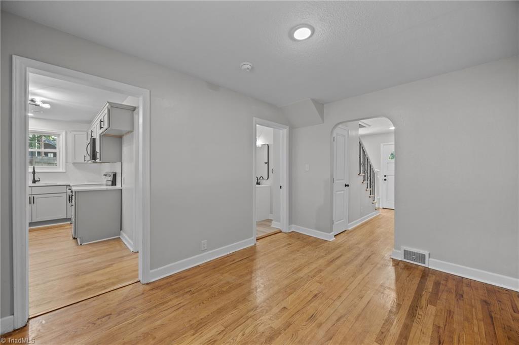 940 North Peace Haven Road Winston-Salem, NC 27104 - Photo 11 of 26 Dining Room