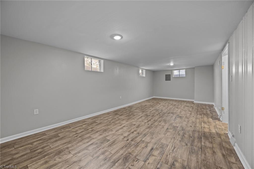 940 North Peace Haven Road Winston-Salem, NC 27104 - Photo 20 of 26 Second large flex space