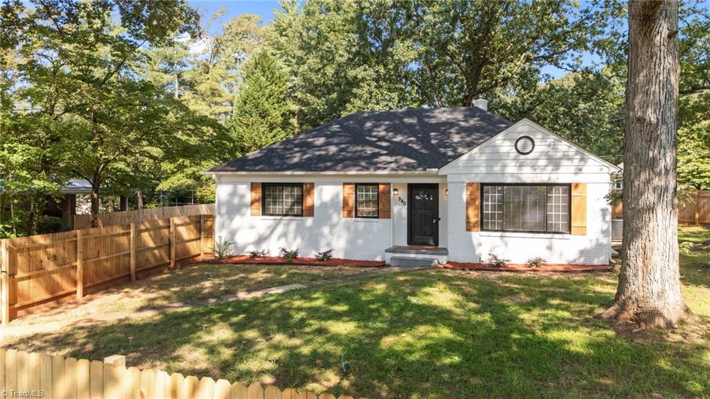 940 North Peace Haven Road Winston-Salem, NC 27104 - Photo 2 of 26