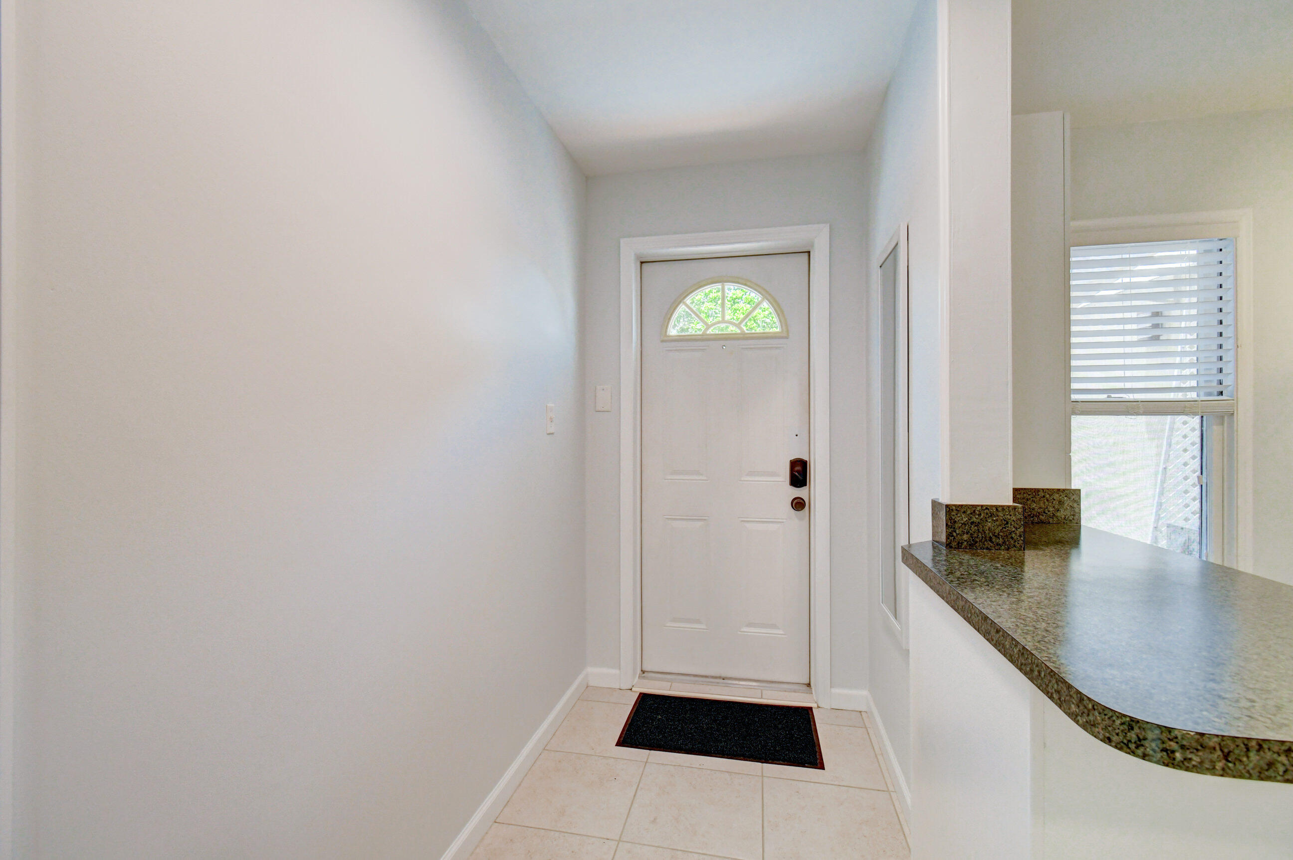 4 Gibbs Road, Unit 1 Boynton Beach, FL 33435 - Photo 4 of 43