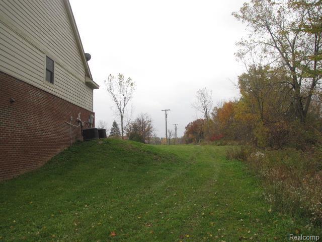 10732 Chase Lake Road Fowlerville, MI 48836 - Photo 19 of 69 IMG_4527.jpg