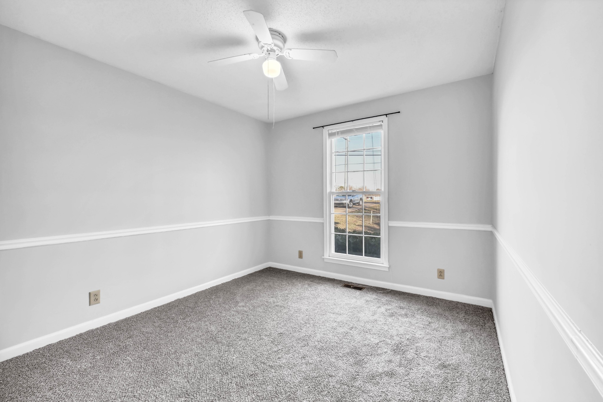 3708 Trenton Road Clarksville, TN 37042 - Photo 22 of 35 an empty room with a empty space and windows