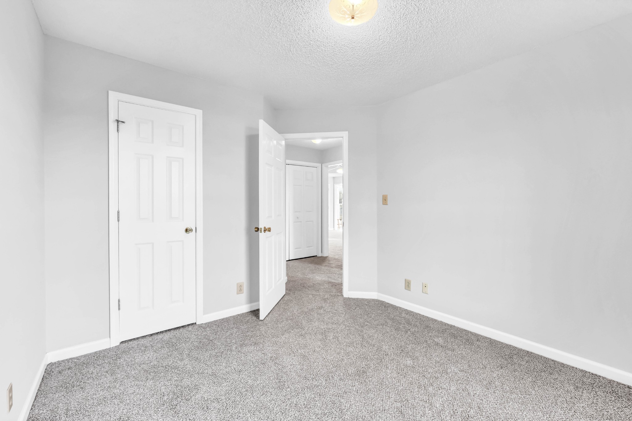 3708 Trenton Road Clarksville, TN 37042 - Photo 25 of 35 a view of an empty room