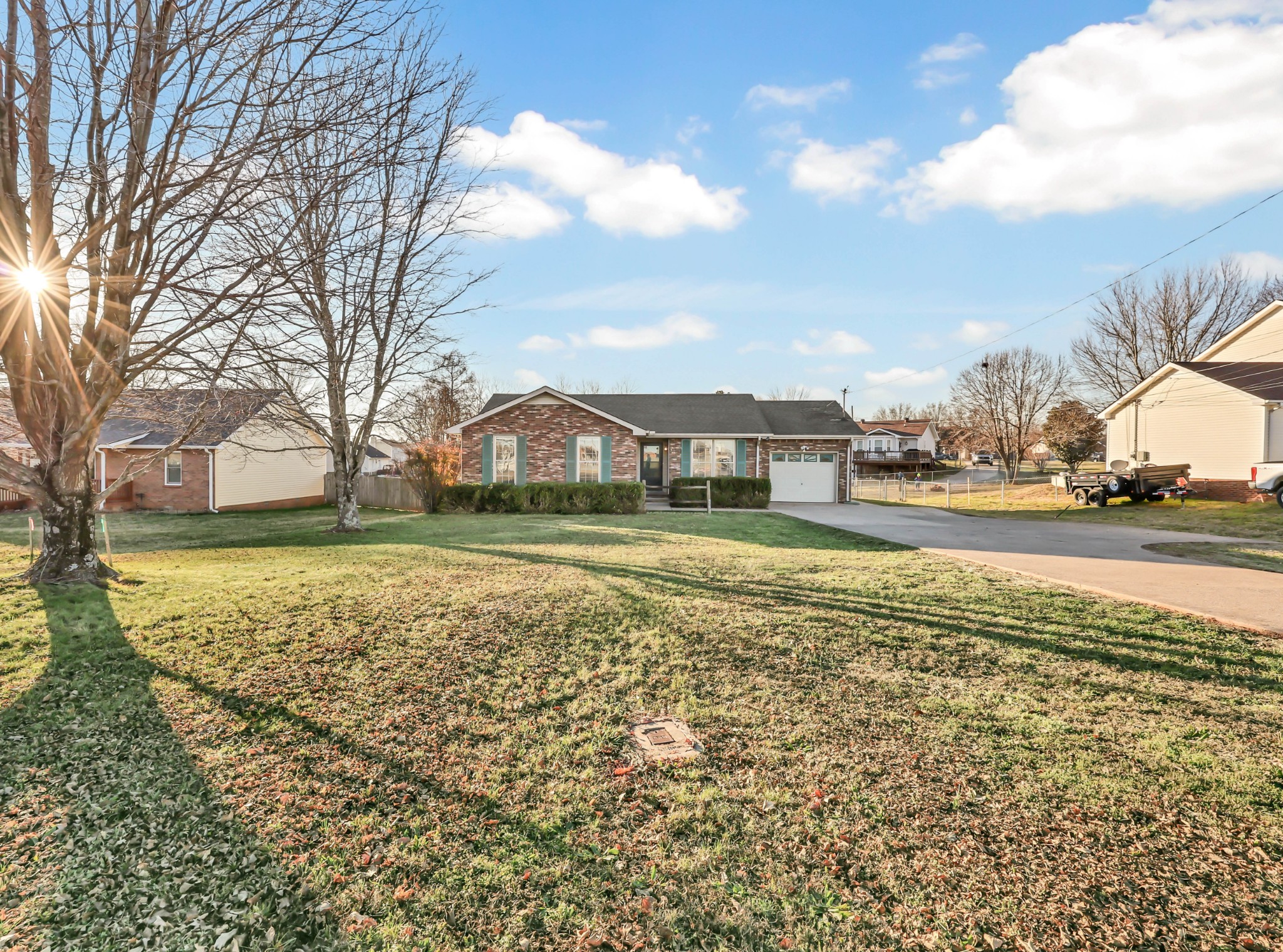 3708 Trenton Road Clarksville, TN 37042 - Photo 6 of 35 a view of a house with a yard