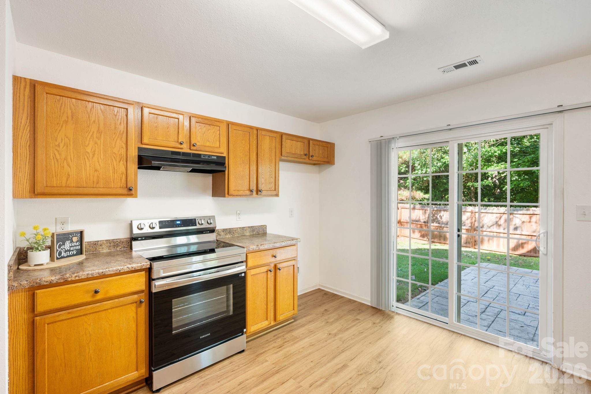 1429 River Run Road Lowell, NC 28098 - Photo 10 of 37