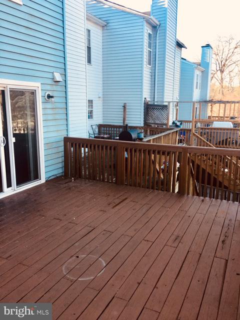 10 Hunters Gate Court Silver Spring, MD 20904 - Photo 20 of 21 Exterior Rear Deck