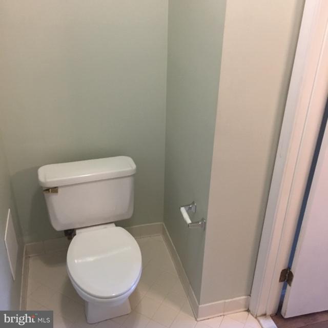 10 Hunters Gate Court Silver Spring, MD 20904 - Photo 10 of 21 Bath