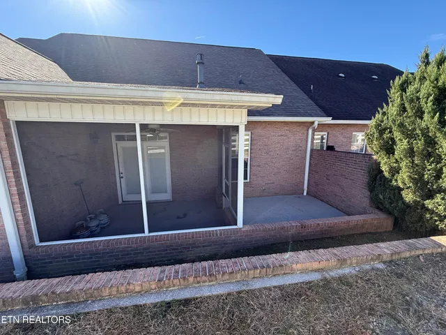 $415,000 | 1124 Creekside Village Way, Seymour, TN 37865