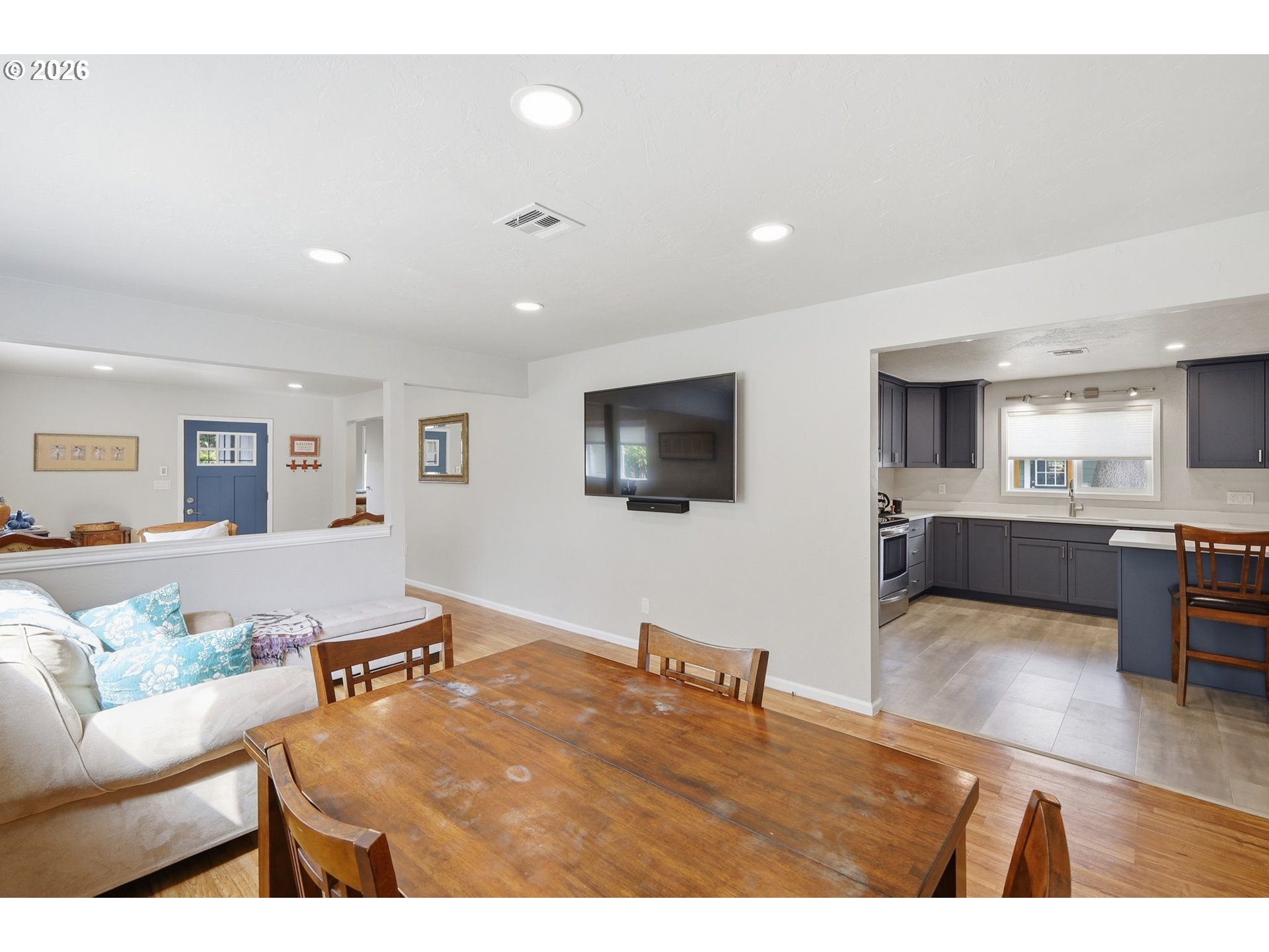 655 G Street Springfield, OR 97477 - Photo 15 of 43