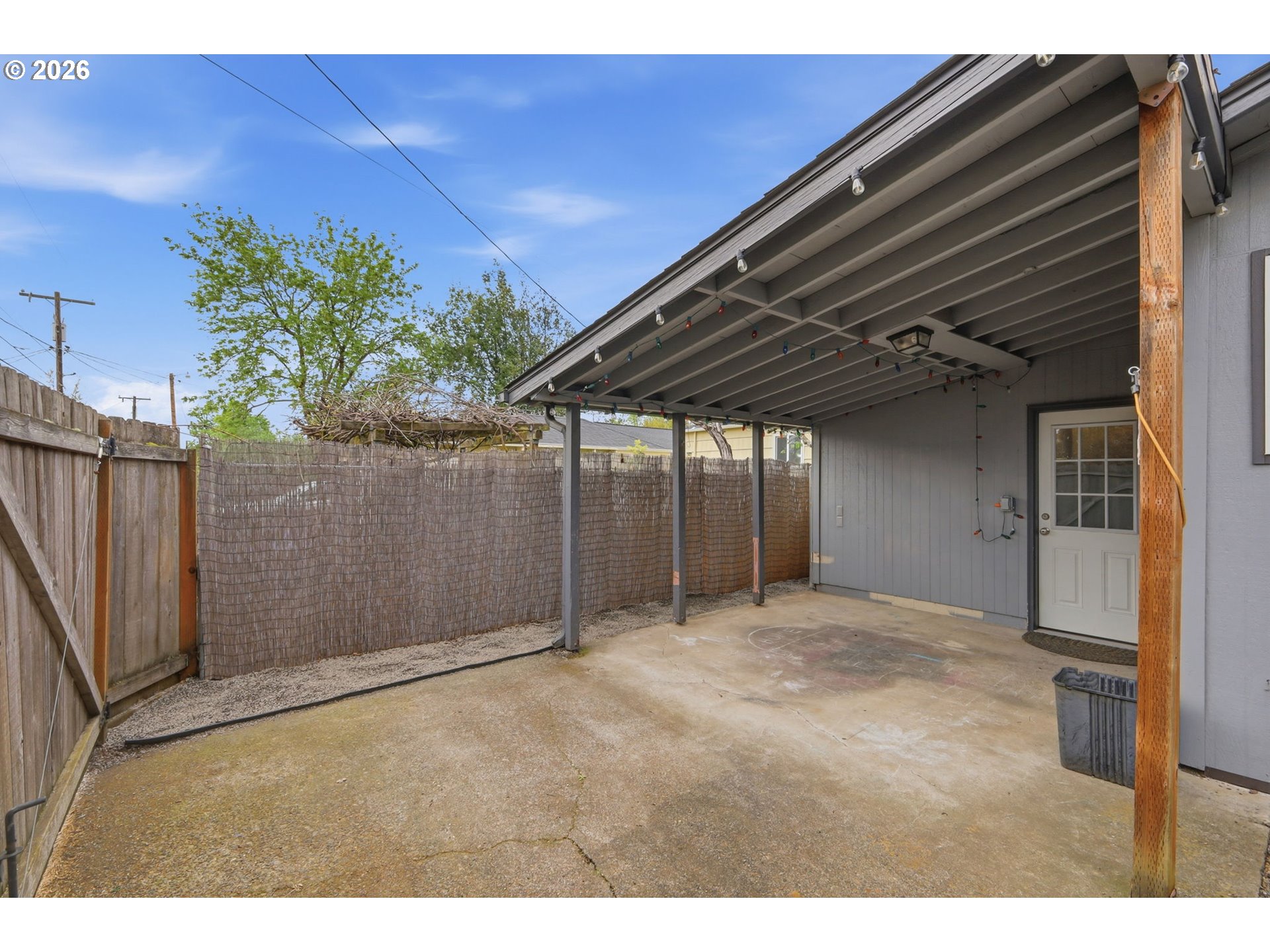 655 G Street Springfield, OR 97477 - Photo 37 of 43