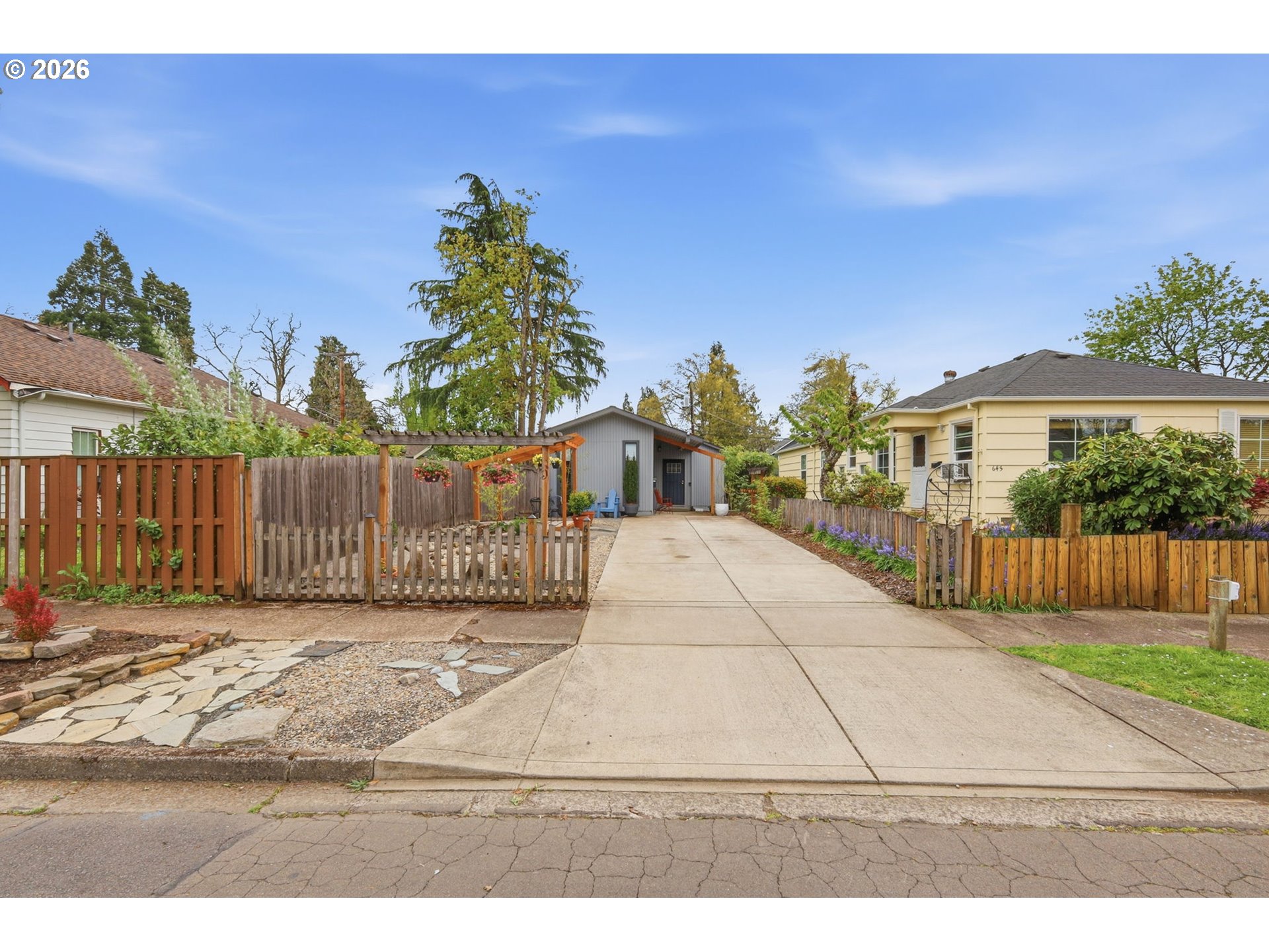 655 G Street Springfield, OR 97477 - Photo 42 of 43