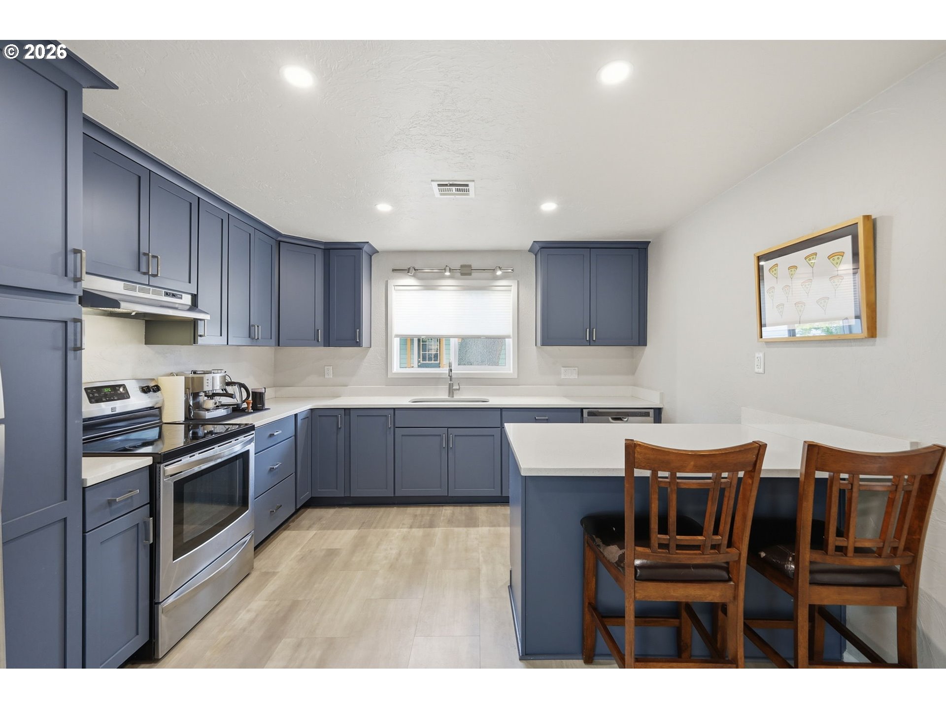 655 G Street Springfield, OR 97477 - Photo 9 of 43