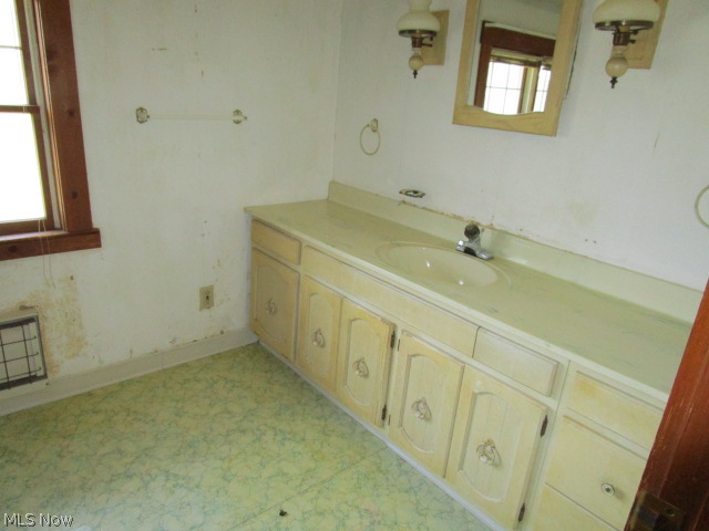 959 Atkins Road Geneva, OH 44041 - Photo 13 of 25