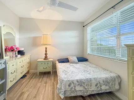 $90,000 | 3070 Northwest 48th Terrace, Unit 414, Lauderdale Lakes, FL 33313