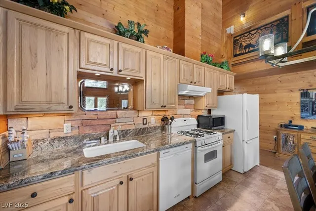 $780,000 | 4830 Silver Tip Trail, Mount Charleston, NV 89124