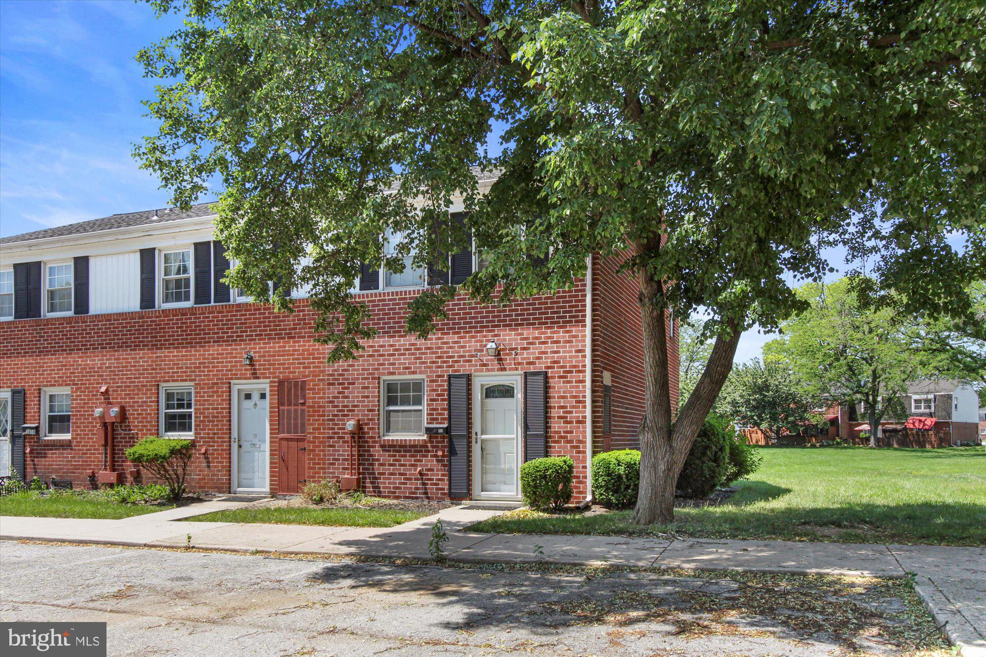 1614 Wogan Road York, PA 17404 - Photo 3 of 26