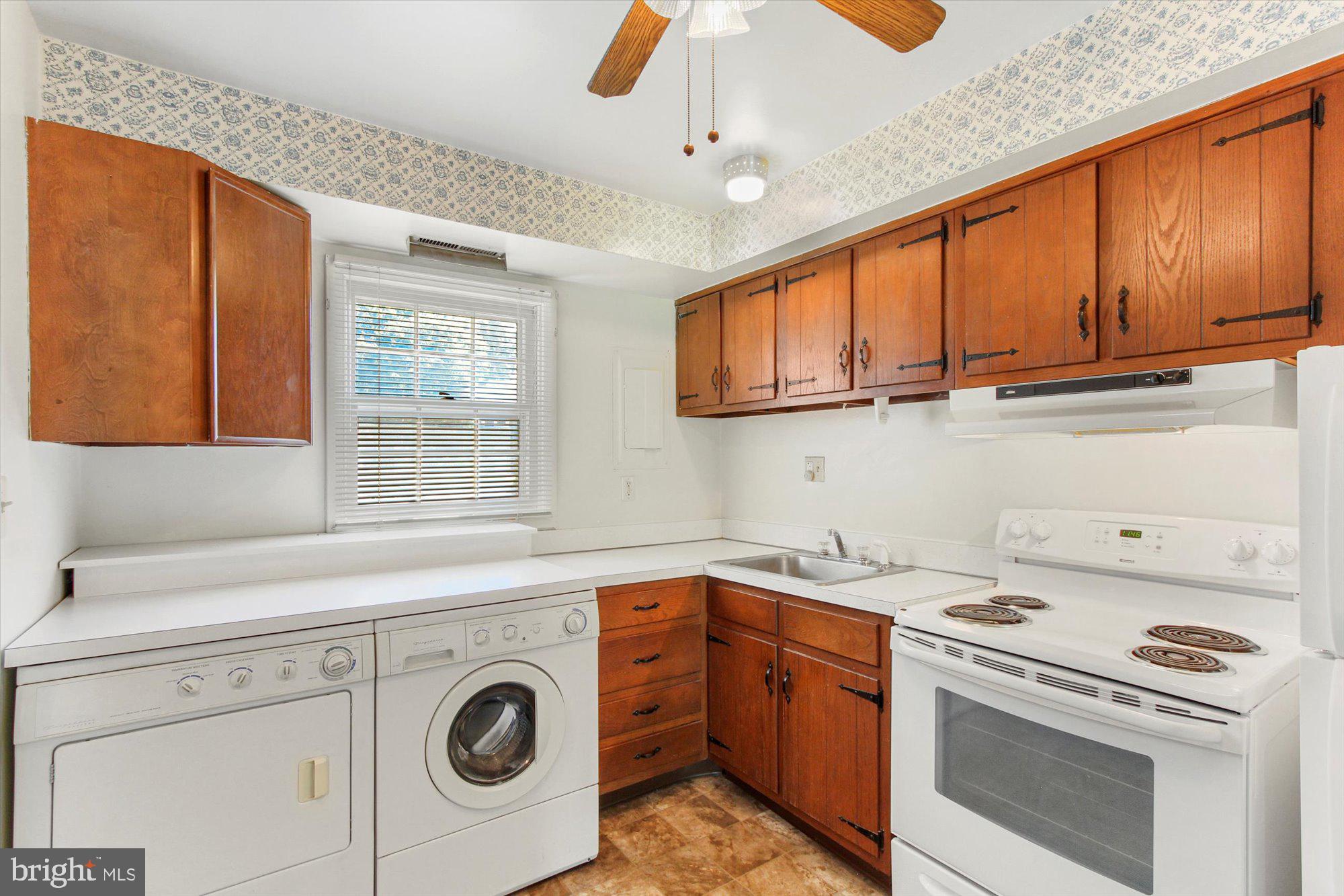 1614 Wogan Road York, PA 17404 - Photo 8 of 26