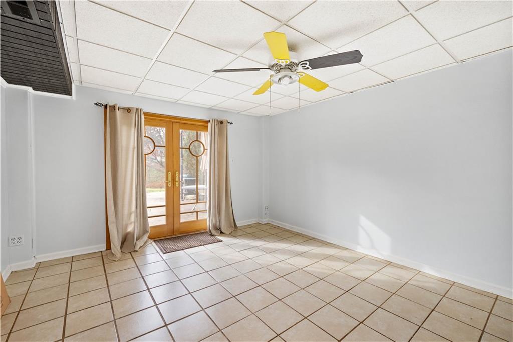 154 Drake Road Bethel Park, PA 15102 - Photo 15 of 24 Gallery Image 15
