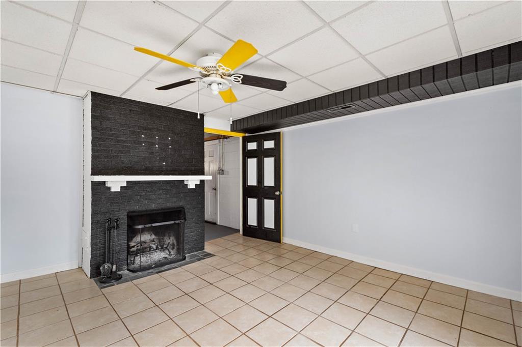154 Drake Road Bethel Park, PA 15102 - Photo 16 of 24 Gallery Image 16
