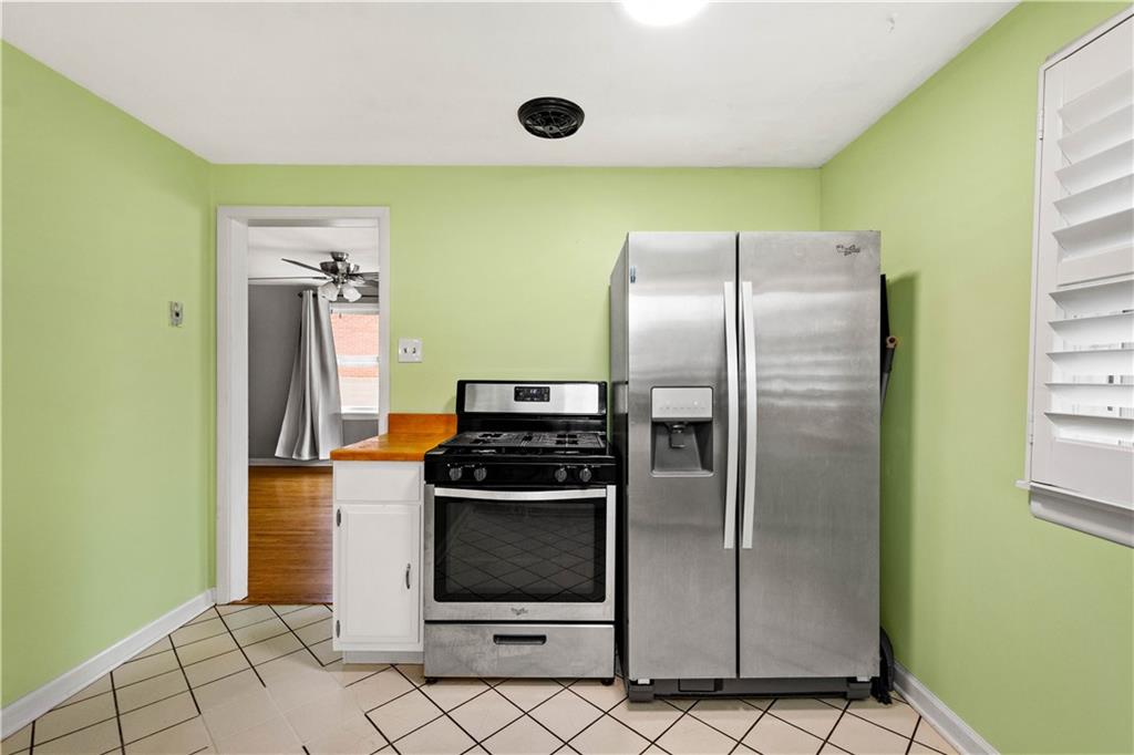 154 Drake Road Bethel Park, PA 15102 - Photo 7 of 24 Gallery Image 7