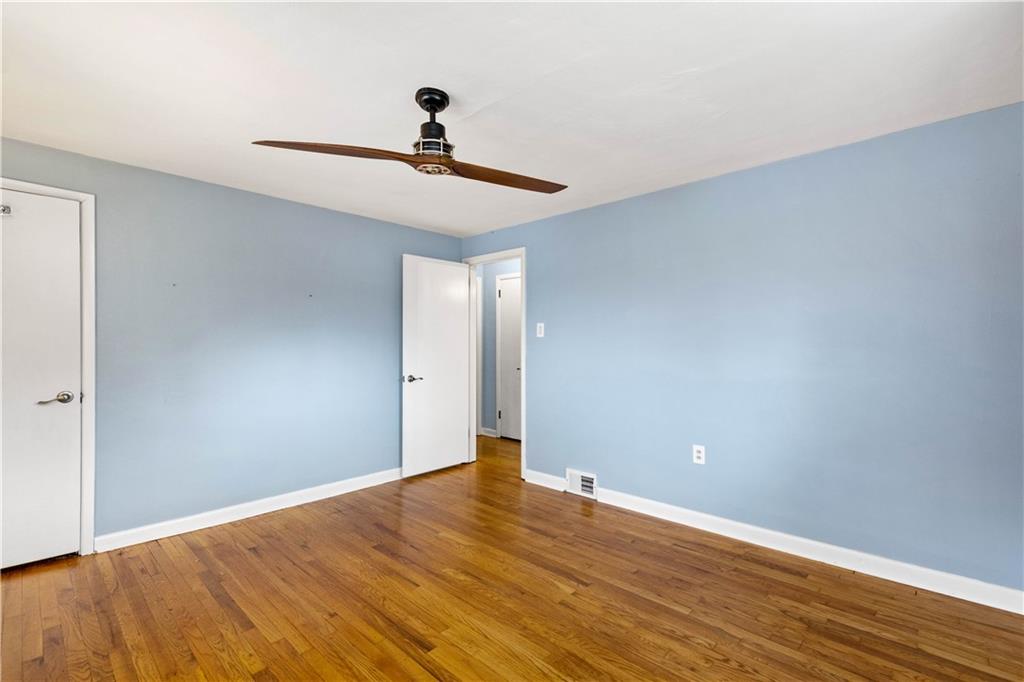 154 Drake Road Bethel Park, PA 15102 - Photo 9 of 24 Gallery Image 9