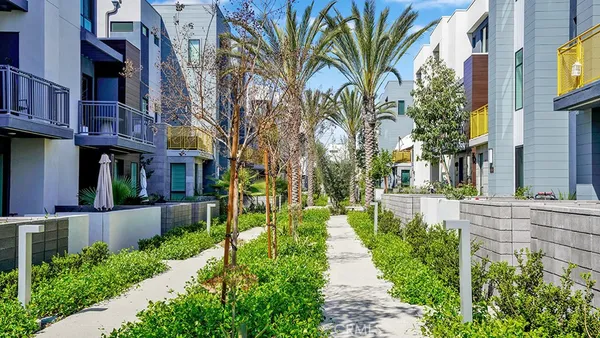 $1,369,000 | 16372 Moonstone Circle, Tustin, CA 92782