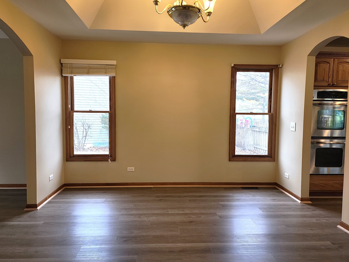 1404 Lily Cache Lane Bolingbrook, IL 60490 - Photo 6 of 21