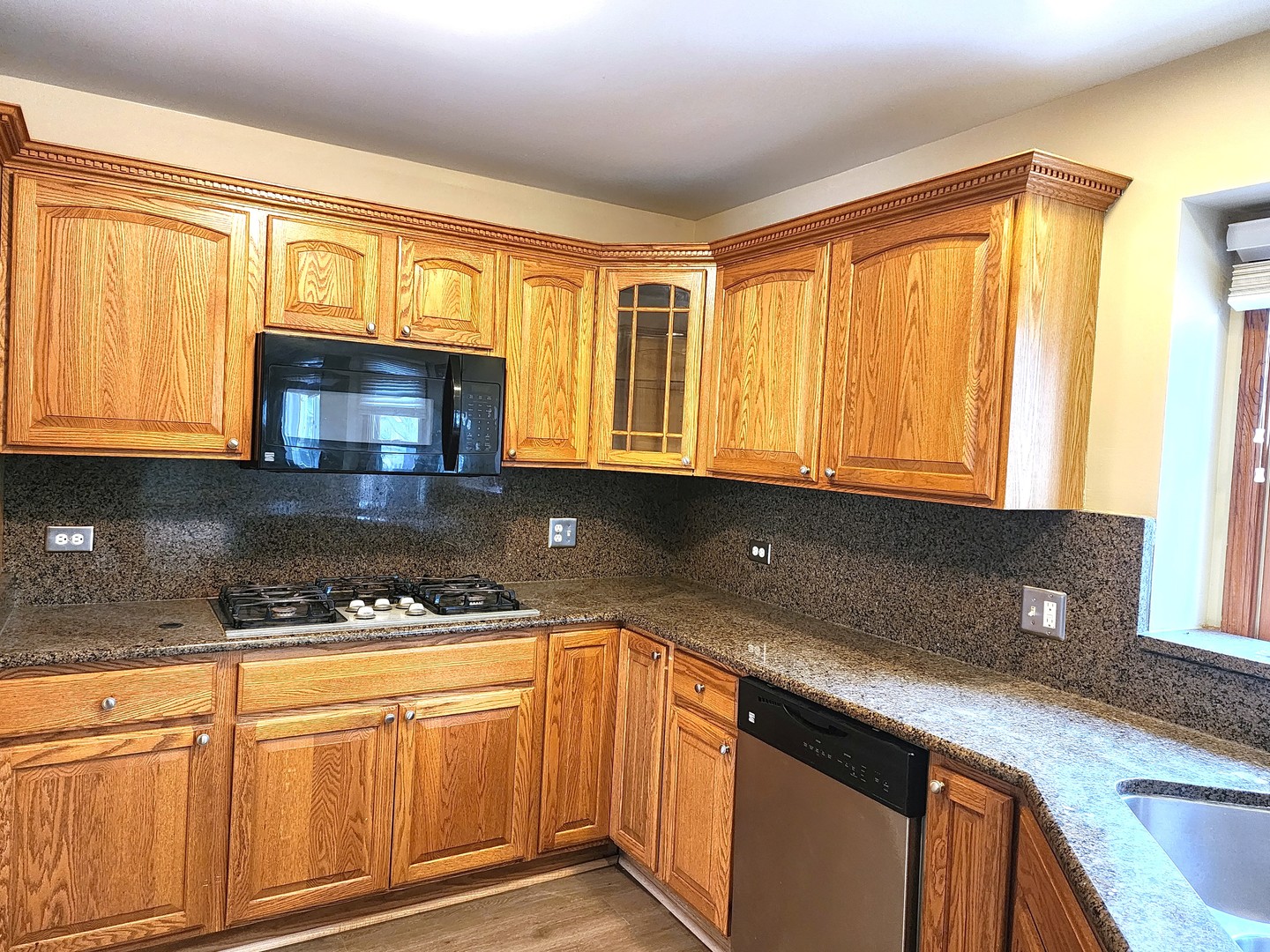 1404 Lily Cache Lane Bolingbrook, IL 60490 - Photo 9 of 21