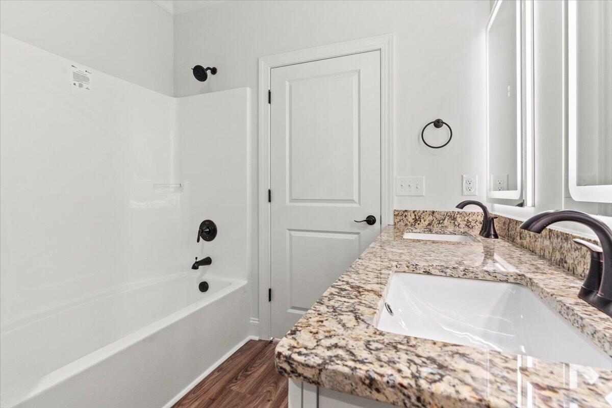 4002 Rambling Way Hephzibah, GA 30815 - Photo 23 of 32 23-Owners Bathroom