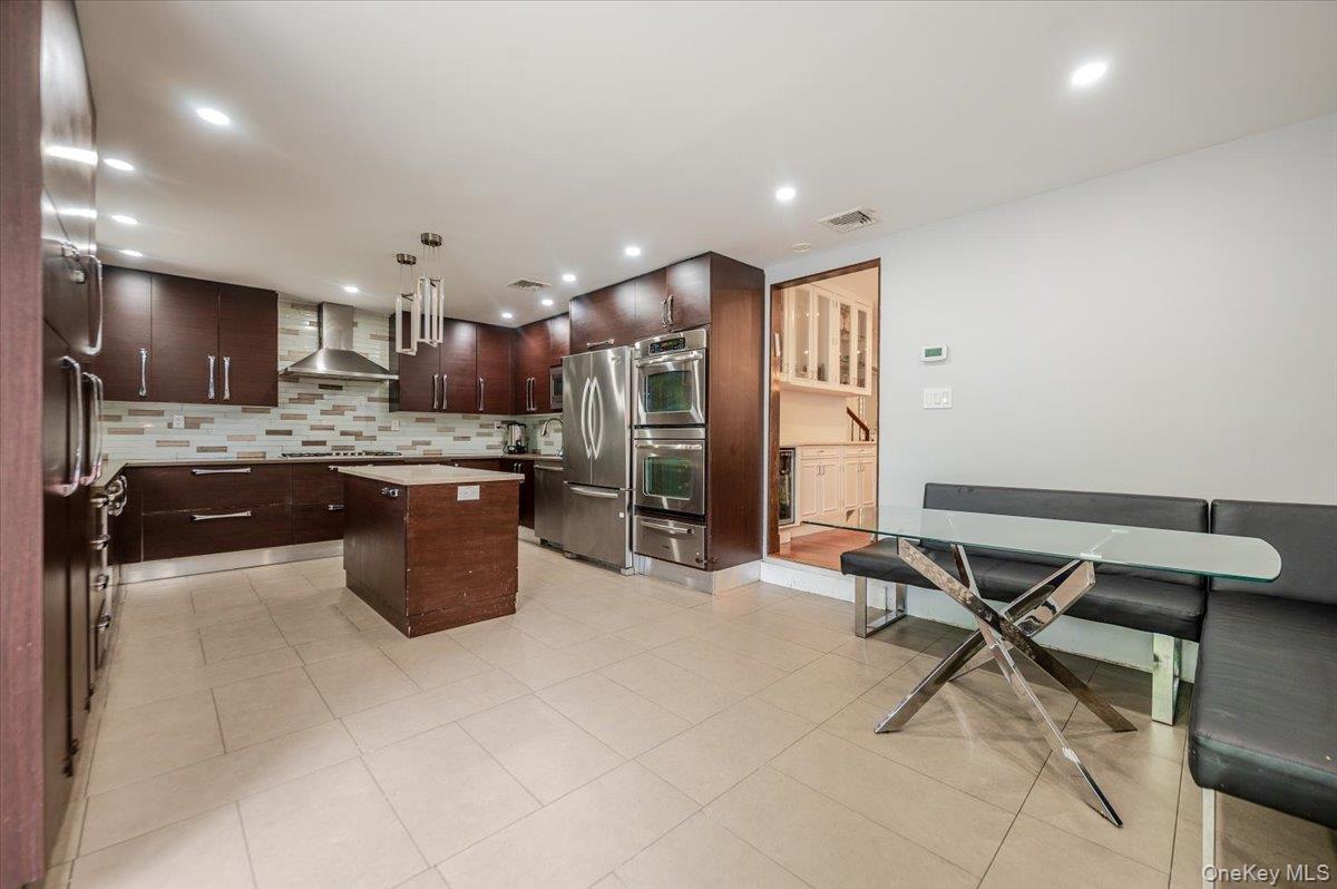448 Westminster Road Cedarhurst, NY 11516 - Photo 12 of 24