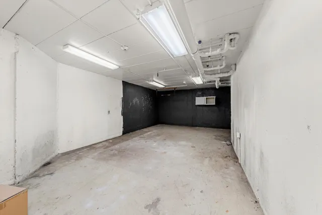 $1,895,000 | 527 West Ogden Avenue, Hinsdale, IL 60521