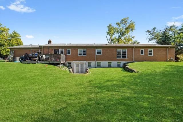 $1,895,000 | 527 West Ogden Avenue, Hinsdale, IL 60521