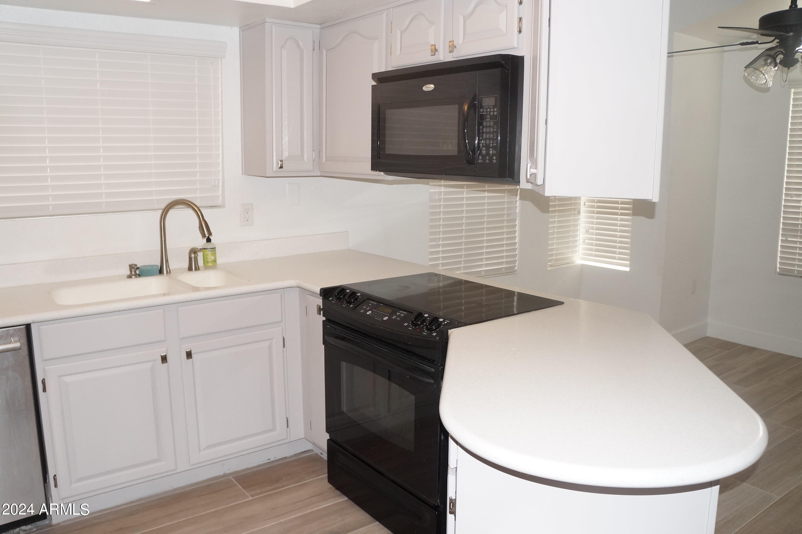 5756 West Del Rio Street Chandler, AZ 85226 - Photo 9 of 25 DSC00672