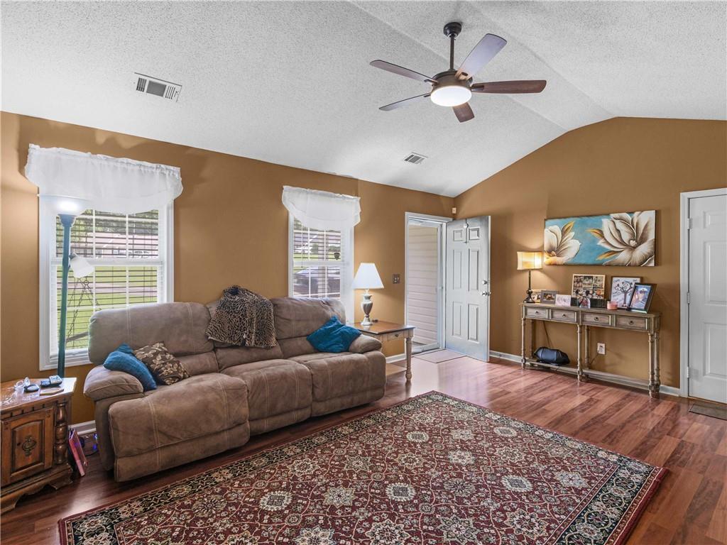 80 Emily Trace Covington, GA 30016 - Photo 5 of 39