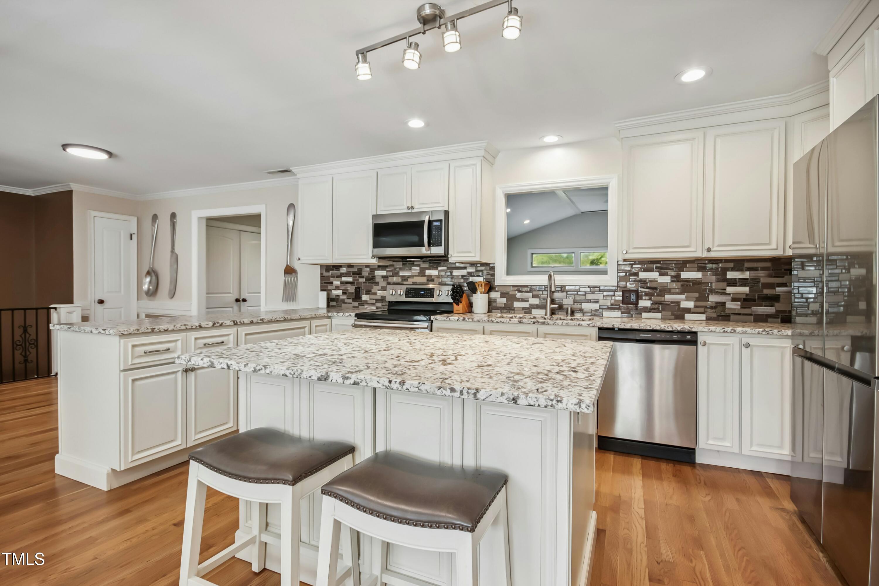 11709 Falls Of Neuse Road Raleigh, NC 27614 - Photo 5 of 48 013-474519-IMG_3654