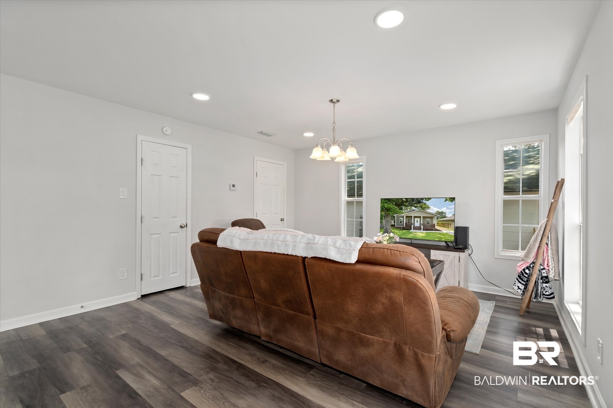 852 Galoway Avenue Mobile, AL 36609 - Photo 8 of 31