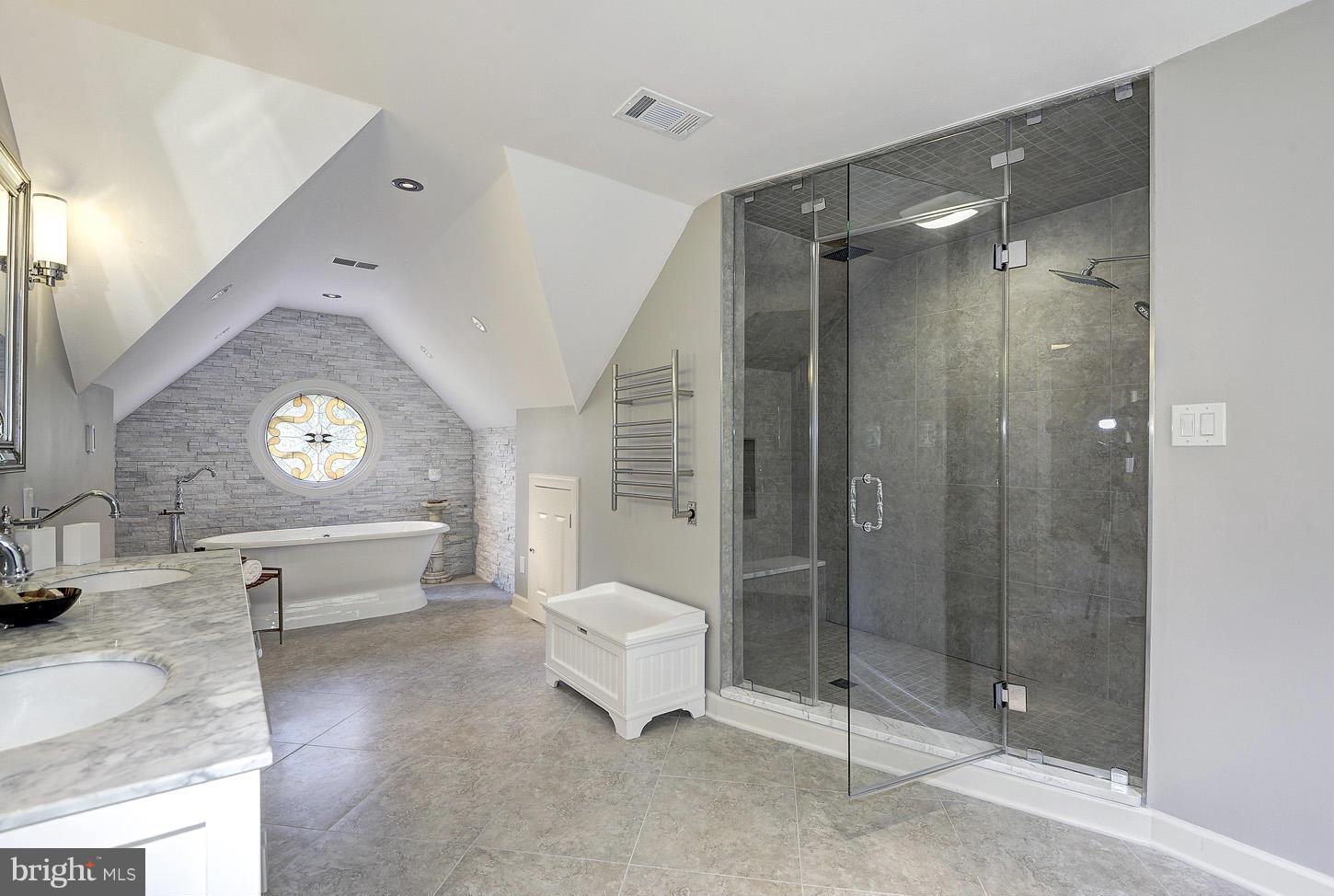 615 Potomac River Road McLean, VA 22102 - Photo 14 of 30 Master Bath