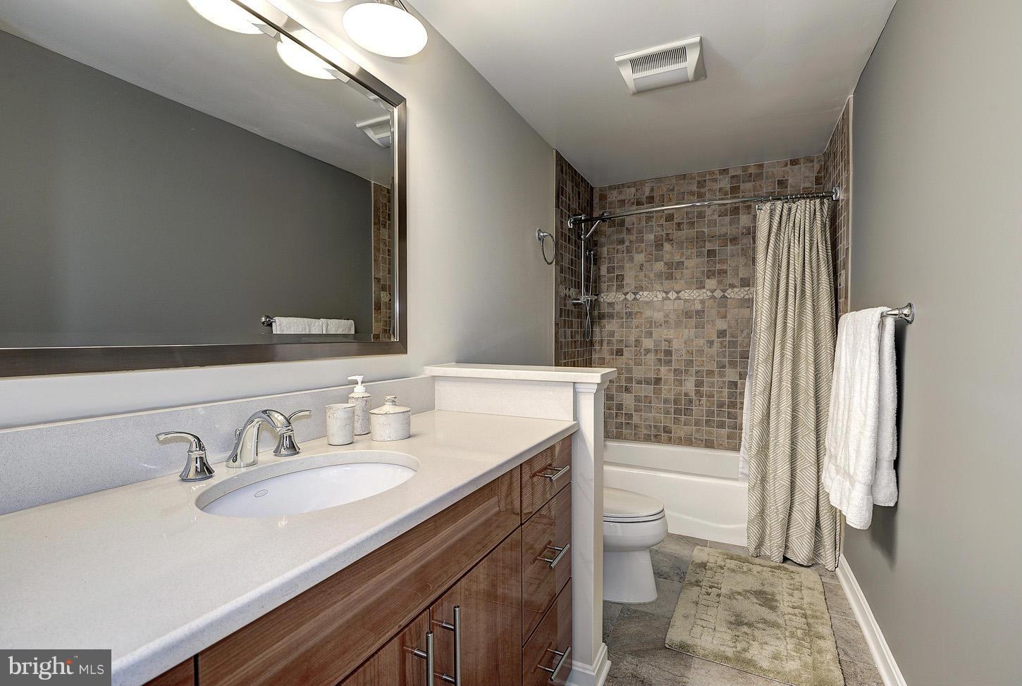615 Potomac River Road McLean, VA 22102 - Photo 26 of 30 Lower Level Full Bath