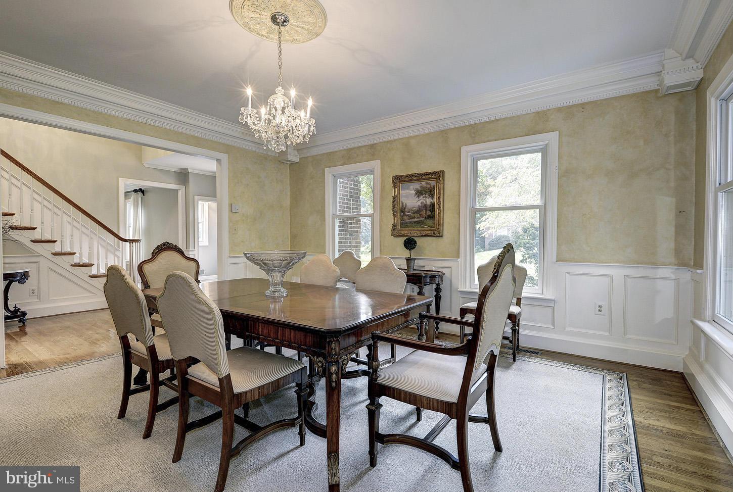 615 Potomac River Road McLean, VA 22102 - Photo 9 of 30 Dining Room