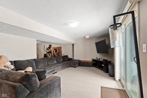 $399,900 | 6229 Carrington Drive, Indianapolis, IN 46236