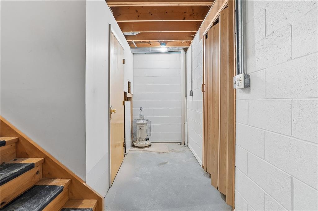 202 Holyoke Road Butler, PA 16001 - Photo 37 of 49 a view of an empty room