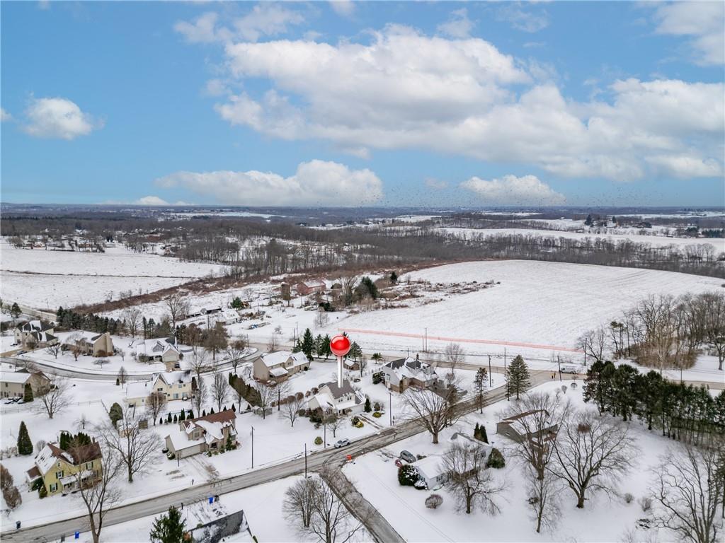 202 Holyoke Road Butler, PA 16001 - Photo 6 of 49 a view of a city